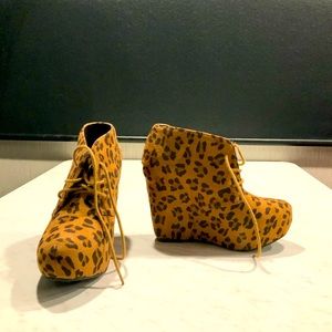 Cheetah Wedges